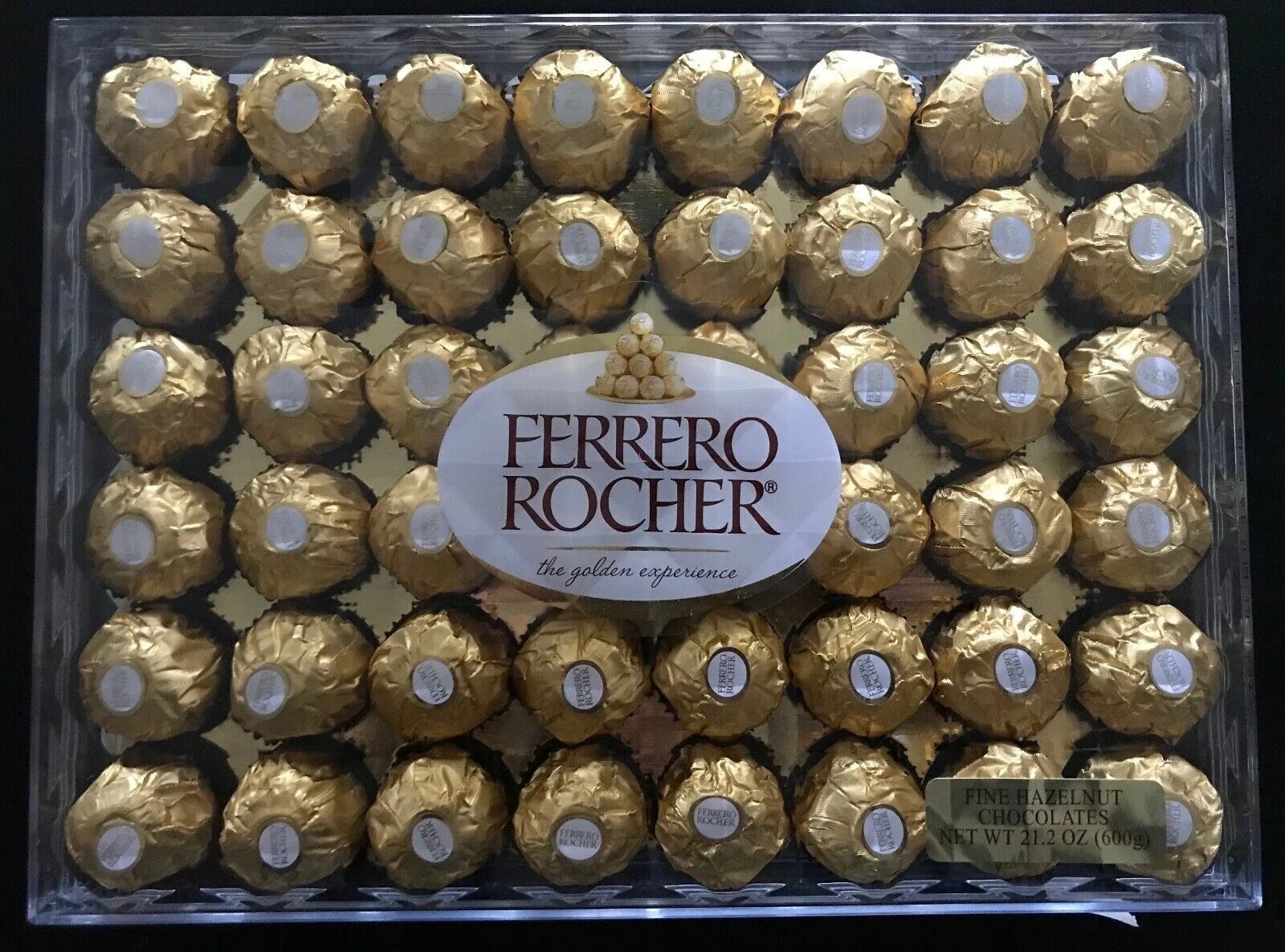 Ферреро роше сколько конфет. Конфеты Рошен Ферреро. Порошенко конфеты Ферреро. Конфеты "Ферреро Роше". Ferrero Rocher шоколад.