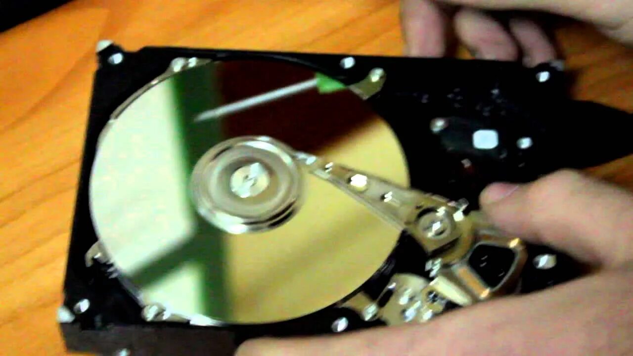 Жесткий диск ноутбука своими руками. Плата разобранная с фиксацией. Подключить жесткий диск от ноутбука к компьютеру. Самопальный внешний жесткий диск. Разобрать жесткий диск seagate.