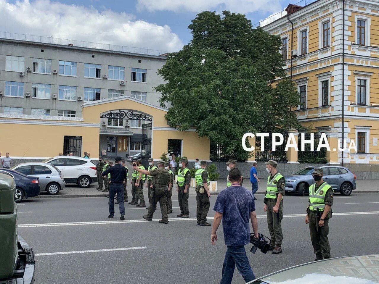 Российский терроризм в украине. Террорист киев. Спецназ сбу. Акция у администрации зеленского фото. Террорист киев.