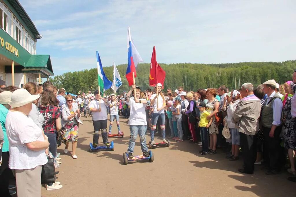 Погода в мишкино на 2 недели рб. Село Мишкино Республики Башкортостан. Сабантуй Мишкино. Новокильметово Мишкинский район. День села 2008 год Дубровное Мишкинского района.