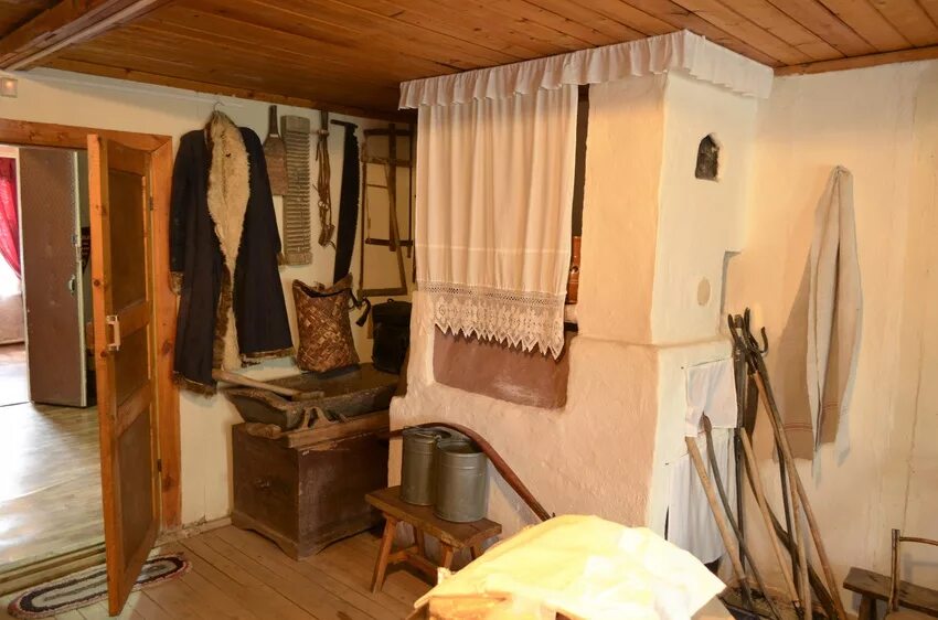 Утварь кубанских казаков. Донское казачество быт. Женскоеказачество тихий дон. Традиционные предметы быта донских казаков. Традиционное жилище казаков кубани.