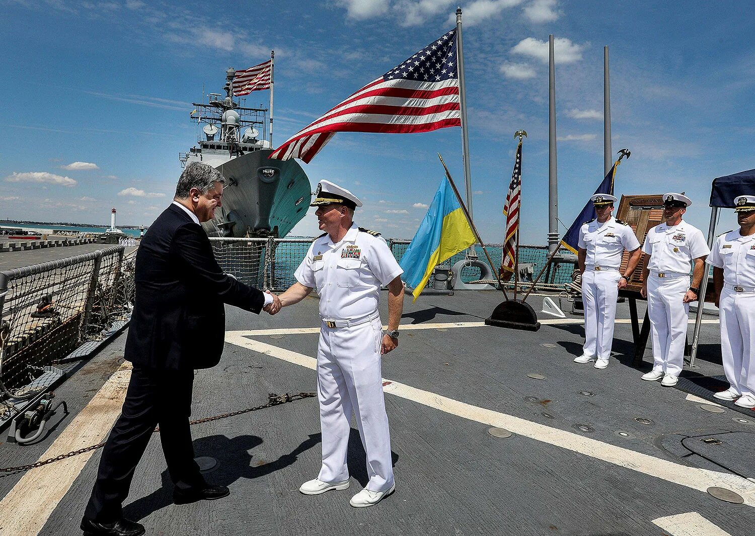 База НАТО В Очакове. Военная база НАТО В Очаково. База ВМС США В Очакове. Американская Военная база в Очакове. Центр морских операций