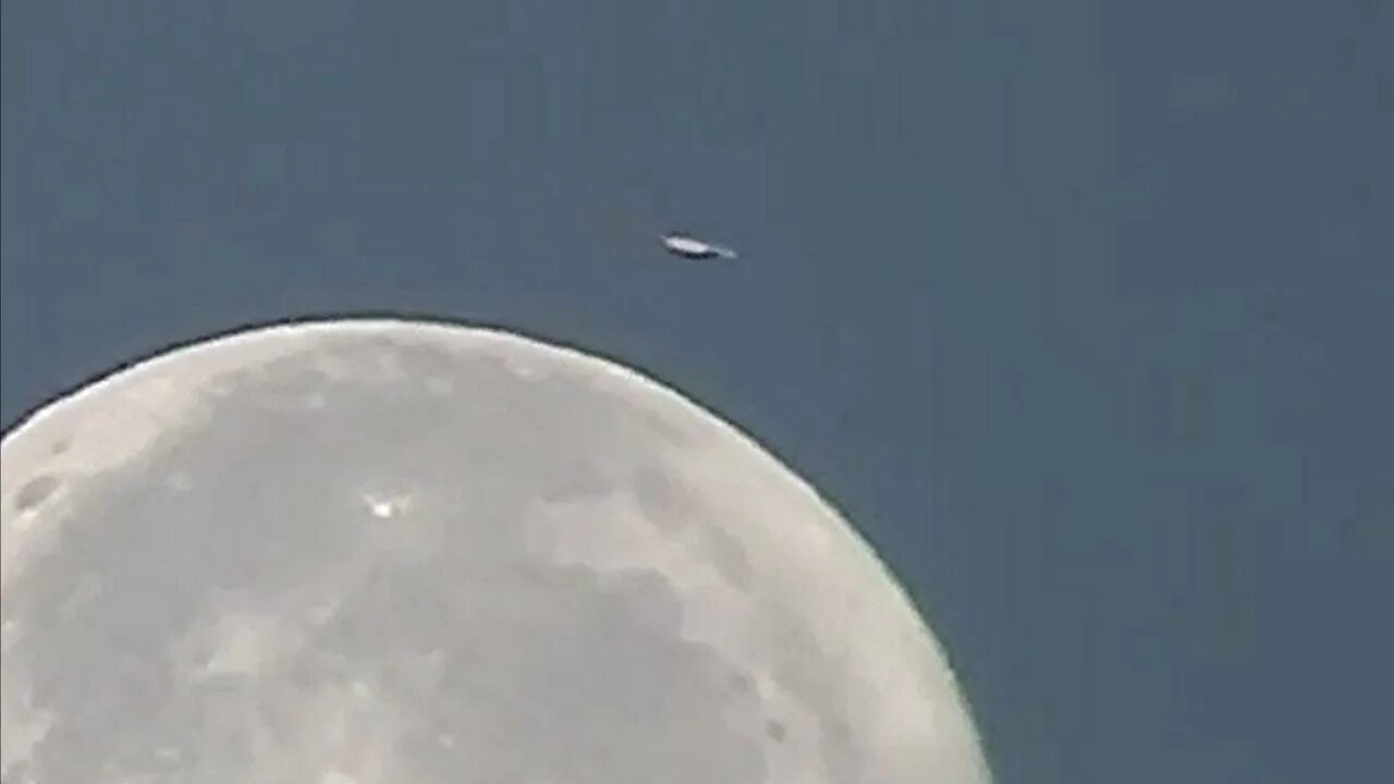 Луна. Мимо луны 3. Орион фото с орбиты луны. Пролетает мимо луны. 01.