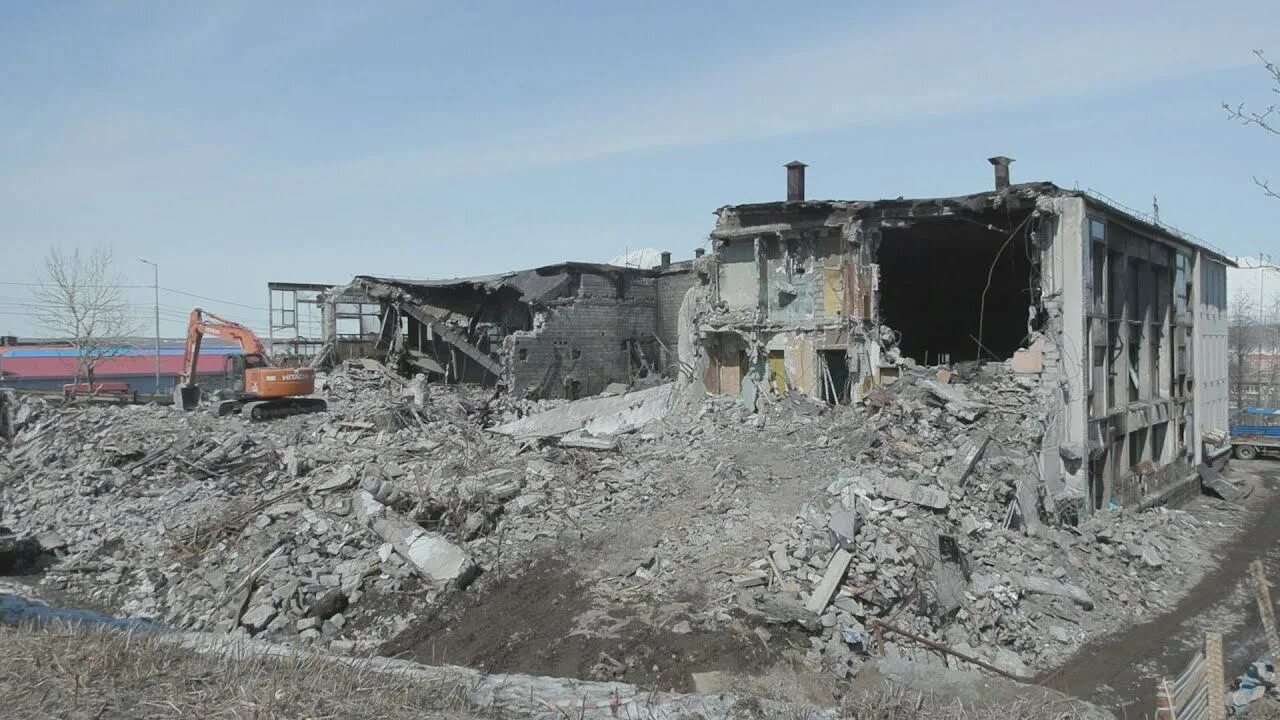 Снос в литве. Снос дворца. Созидатель дк снесли. Дк рыбаков петропавловск-камчатский. Снос дк кросна.