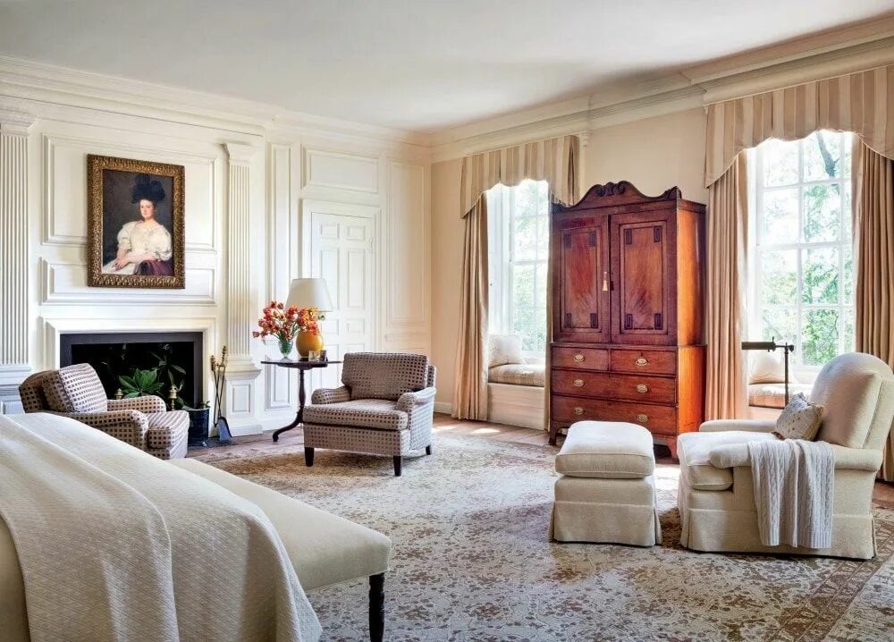 See How Mariette Himes Gomez Decorates the Oldest House in Washington, D.C. Arch