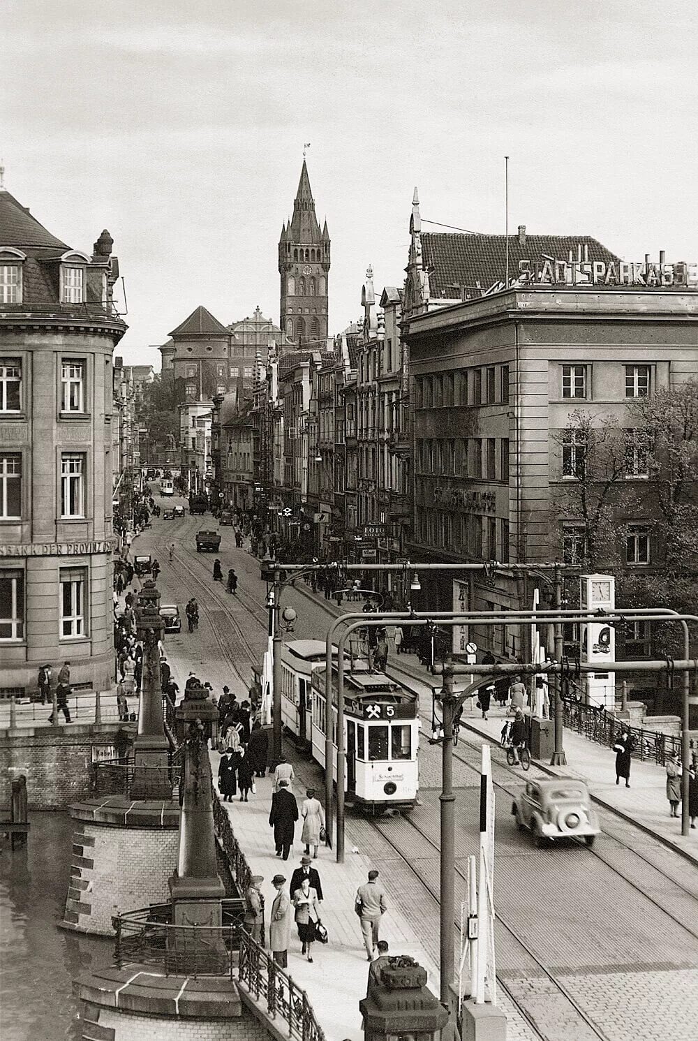 остров кнайпхоф в калининграде. население кенигсберга. мосты острова кнайпхоф калининград. остров кнайпхоф калининград после войны. кенигсберг 1910.