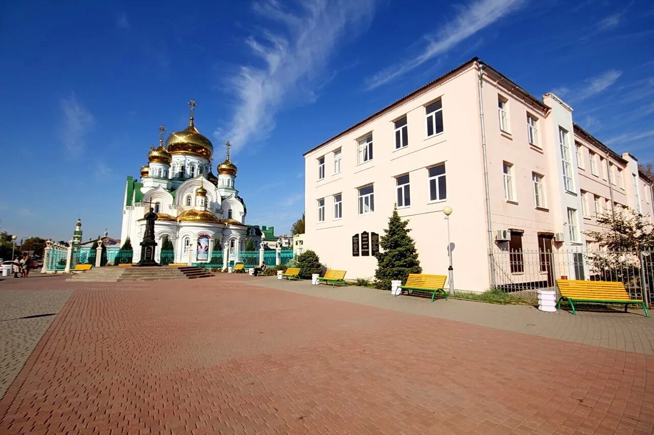 Город батайск. Батайск ростовская область население. Батайск вид сверху. Площадь андрея первозванного батайск. Батайск ростовская область.
