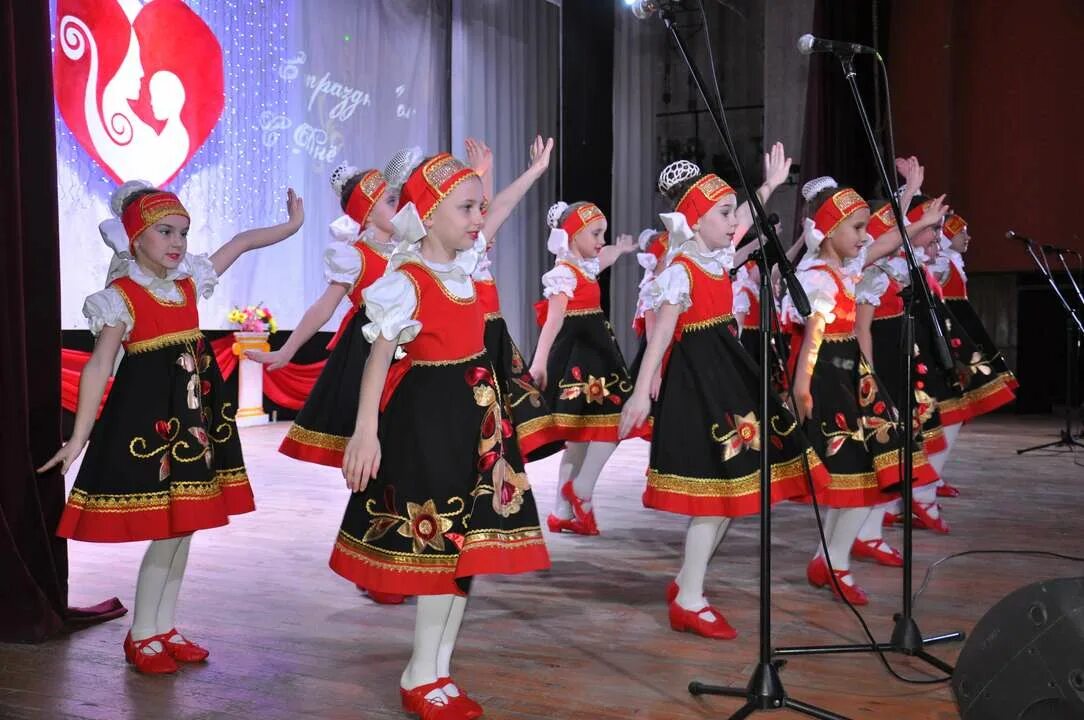 Погода в бирюче белгородской на 14. Дк юбилейный бирюч. цкр юбилейный бирюч. цкр юбилейный белгород. город бирюч цкр юбилейный , белгородской области.