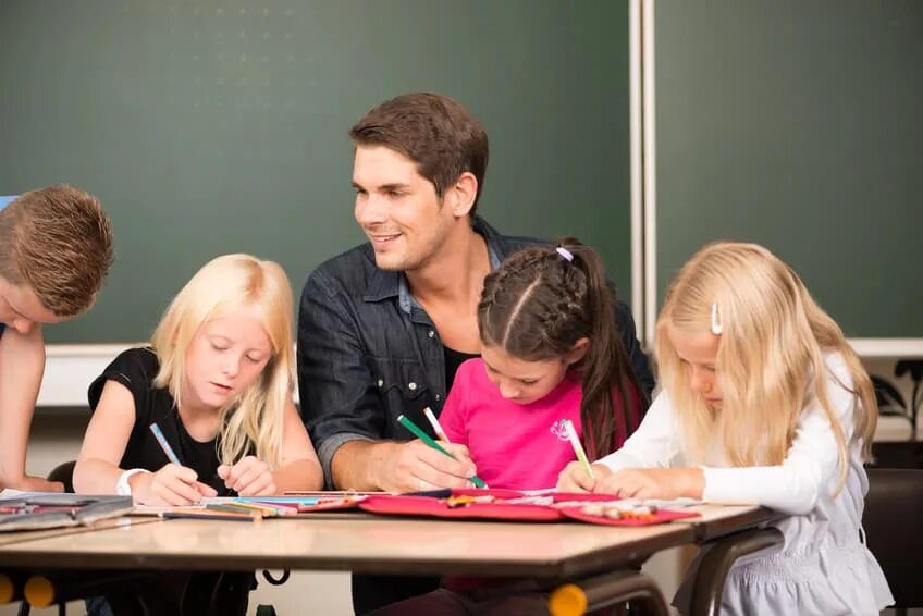 Das ist lehrer. Lehrer. lehrerin.