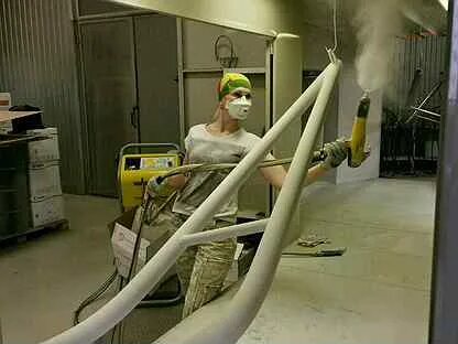 Порошковая окраска металла. Порошковая окраска металла. Работа в москве маляр порошковая. Порошковая покраска металлоизделий. Порошковая покраска.