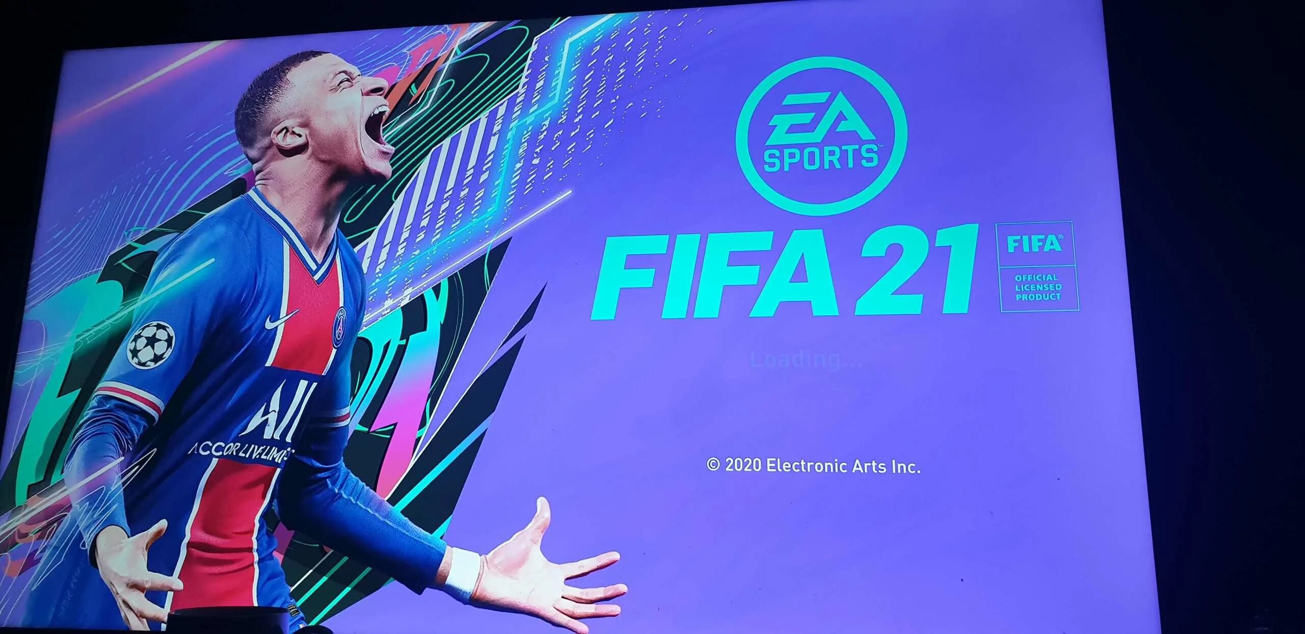 Loading 21. ФИФА загрузочный экран. ФИФА 23 загрузочный экран. Загрузочный экран ФИФА 2020. Стартовый экран FIFA 23.