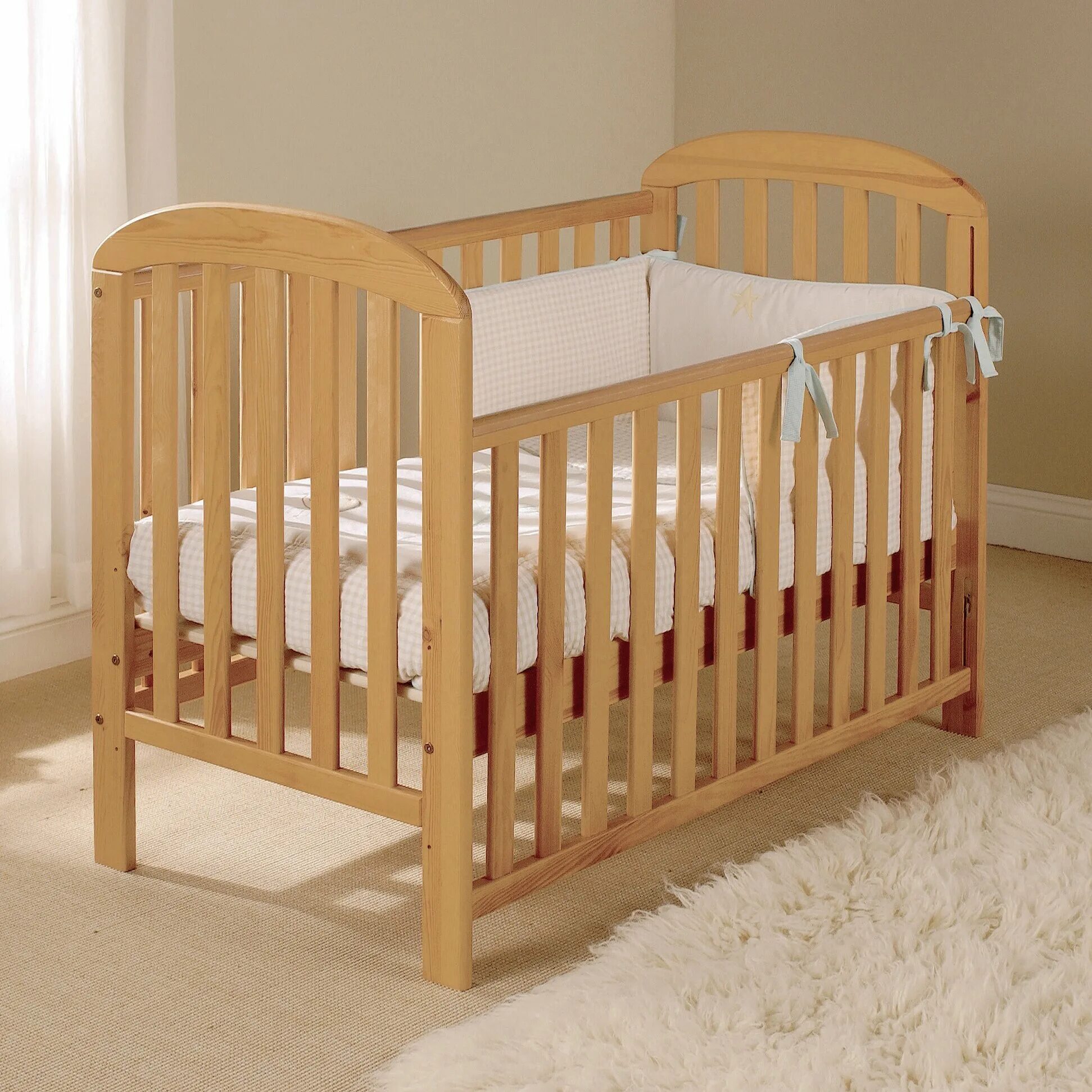 Детские кроватки. Детская кроватка для новорожденных. Деревянная кроватка. Кроватка детская деревянная. Детской кроватки baby