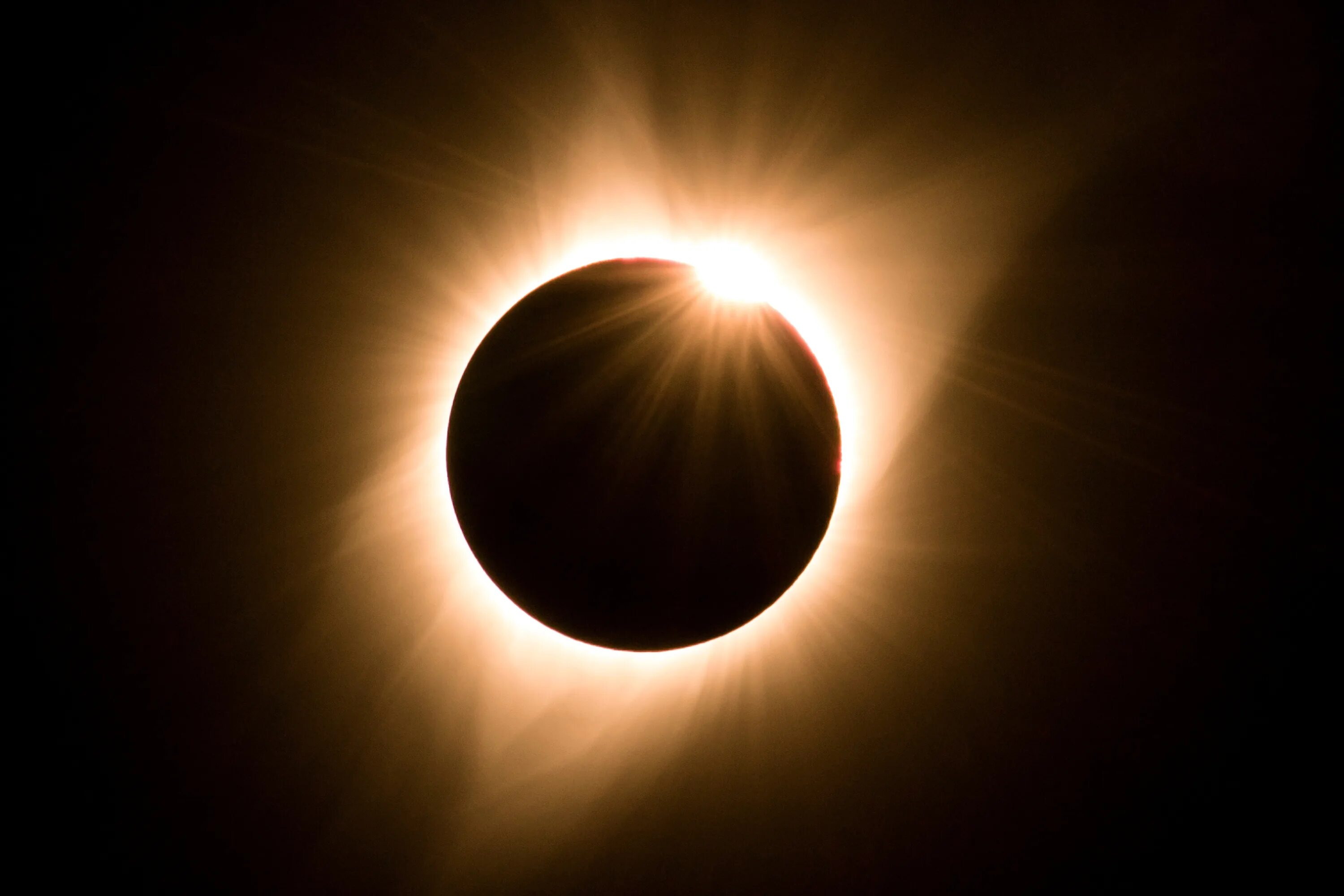 Solar Eclipse 2023. Солнечное затмение 2022. Солнечное затмение 30 апреля 2022. Солнечное затмение 2025.