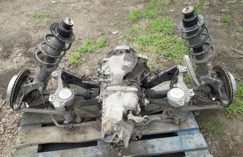 Подвеска порше. Задняя подвеска porsche 924. передняя подвеска порше бокстер. задняя подвеска пежо бокстер. задняя подвеска порше 924.