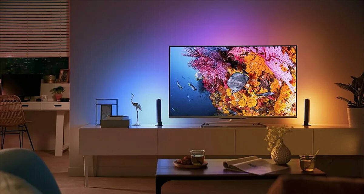 Tv watch full. Philips Ambilight 55 дюймов. Телевизор Philips 55 Ambilight. Светильник Philips Hue Play.