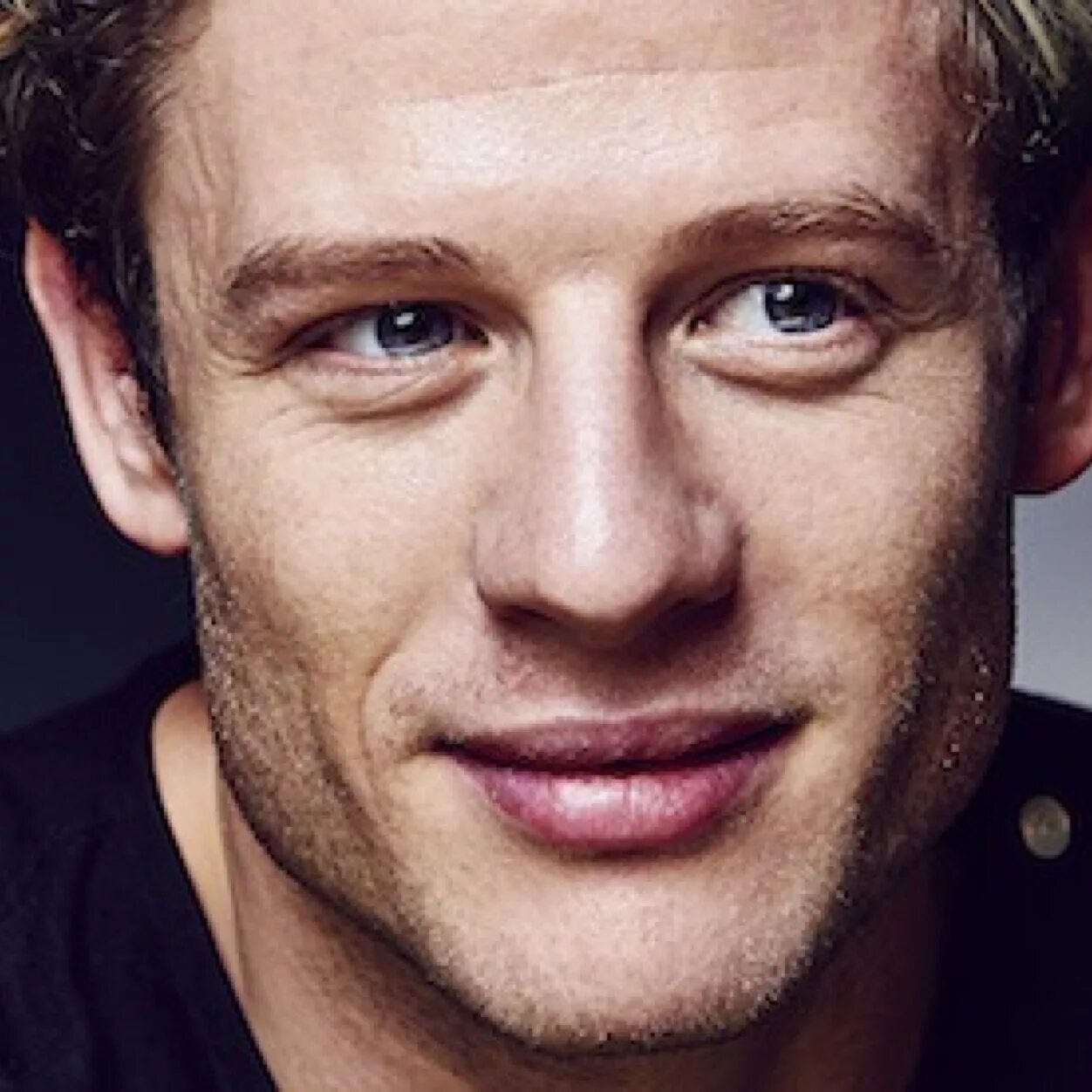 Британия мужчины. James Norton актер.