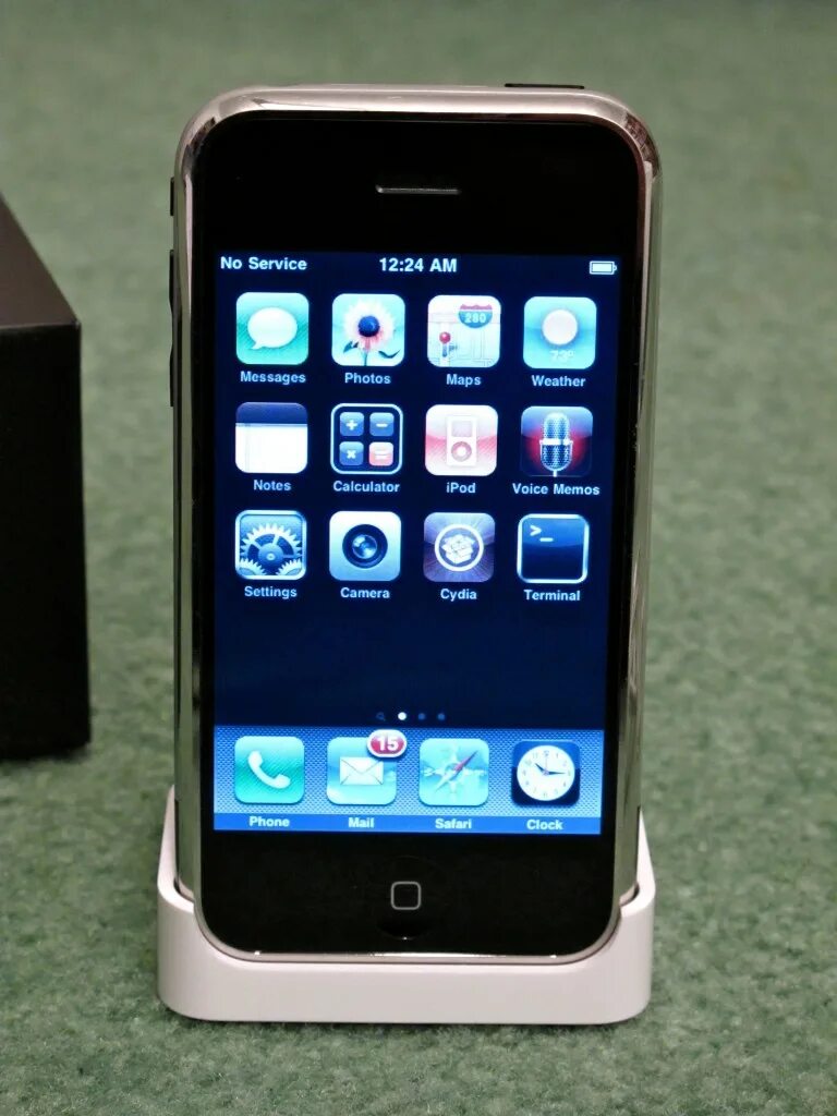 Айфон 1 поколения. Apple iphone 1. Айфон 1g. Iphone 1 2007. Apple iphone 1s.