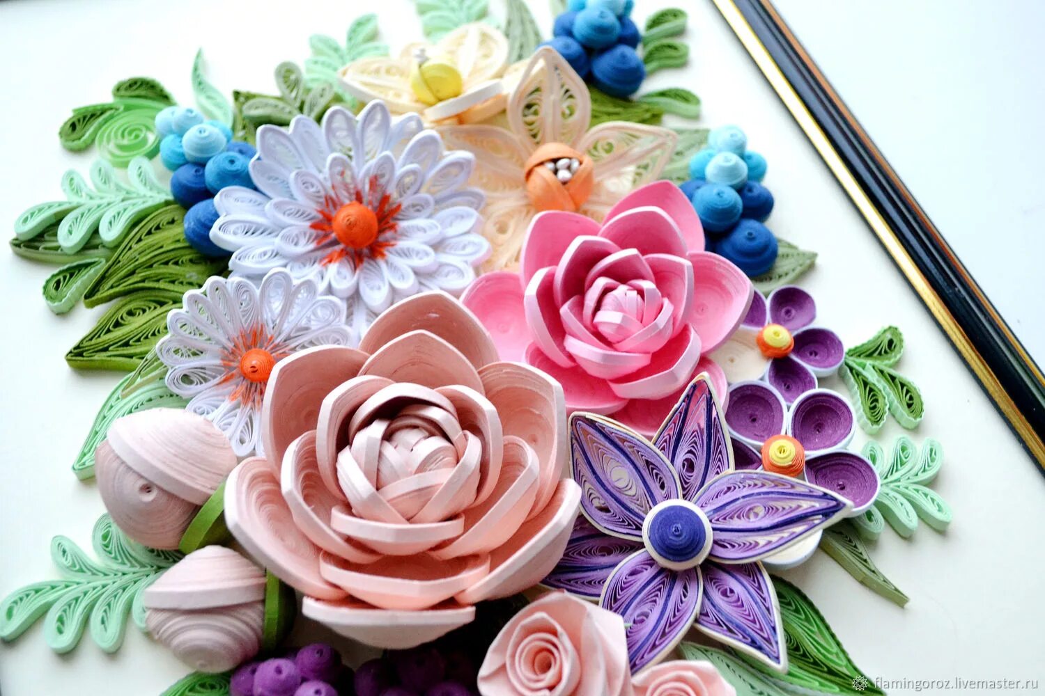Цветы в технике мастер класс. Квиллинг. Квиллинг цветы. Картины из квиллинга. Квиллинг цветочки.