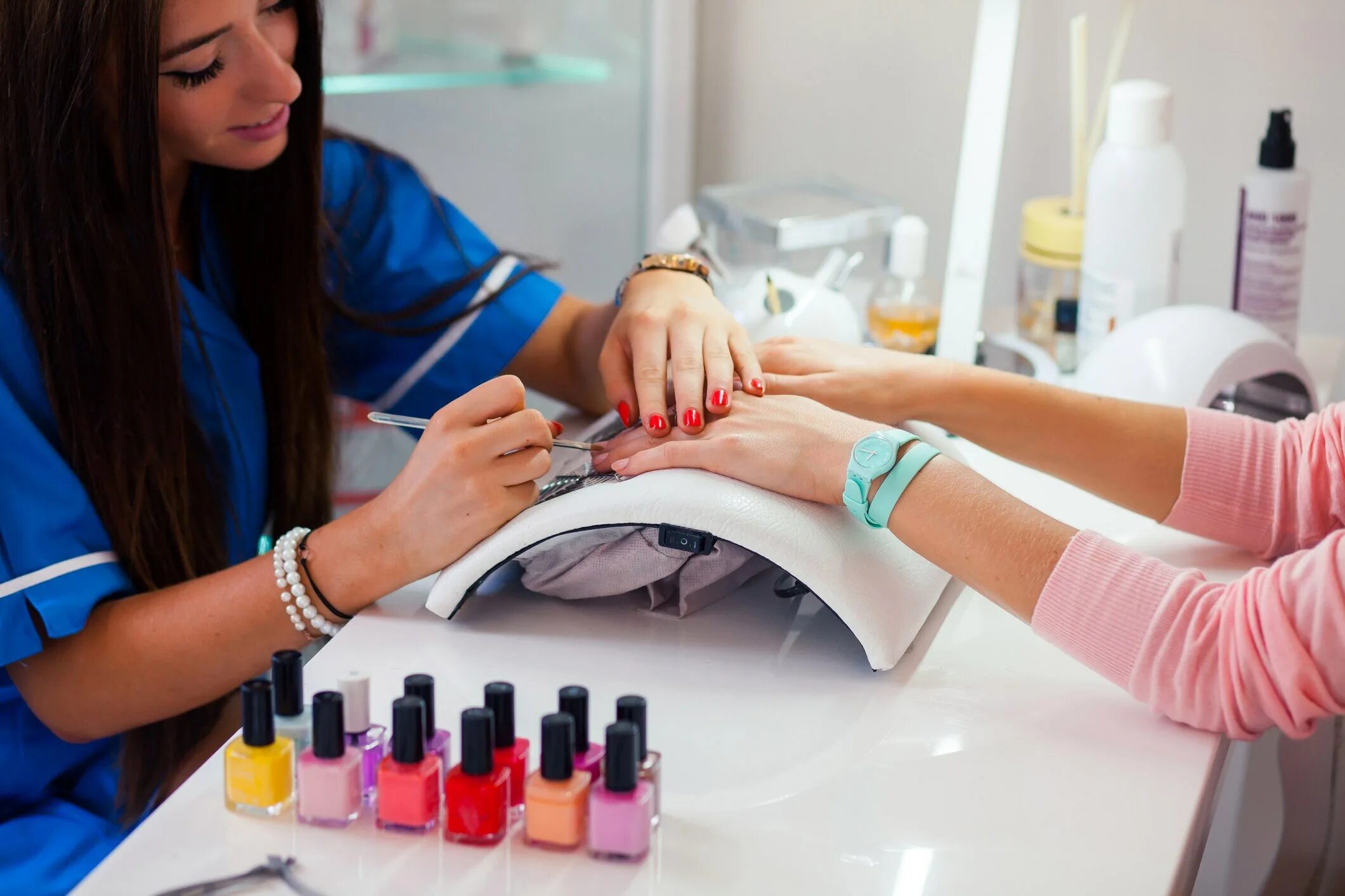 Салон art nail. Салон art nail. Салон art nail. Дизайн маникюрного салона. Ленинградская 45 салон атмосфера.