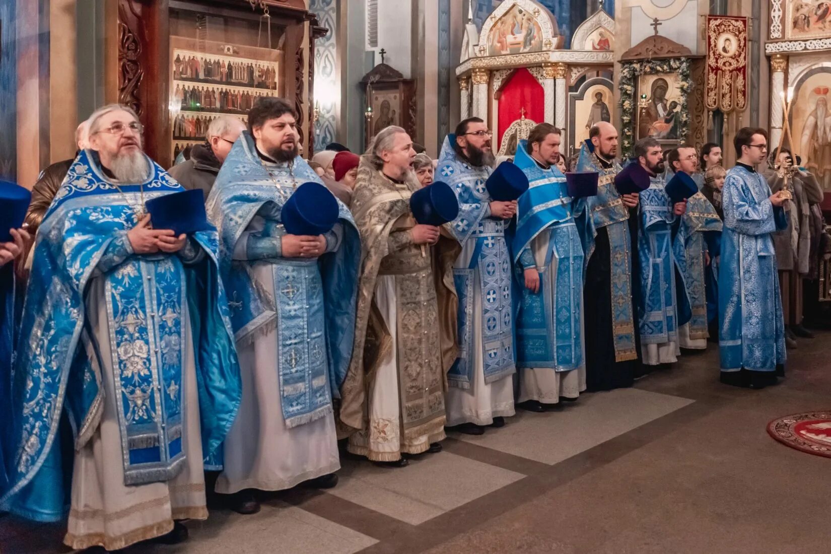 Церковь утоли мои печали в марьино. Утоли моя печали в марьино настоятель. Церковь утоли мои печали в марьино. Духовенство храма утоли моя печали в марьино. Утоли моя печали в марьино.
