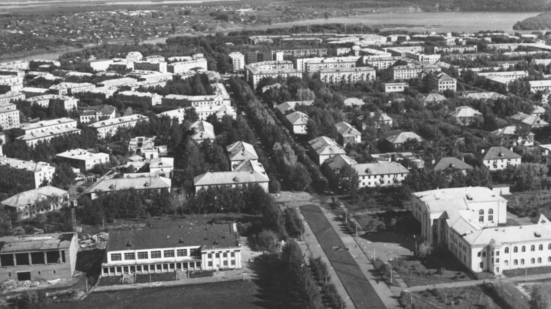 Старый каменск шахтинский. Дворец пионеров Каменск-Уральский. Каменск-Уральский площади Горького 1960. Шахтинск 1 квартал.