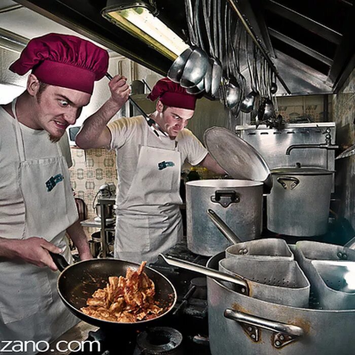 после работы в общепите гнали сразу. предприятия общественного питания. повара в горячем цехе. мойщик посуды в кафе. после работы в общепите гнали сразу.