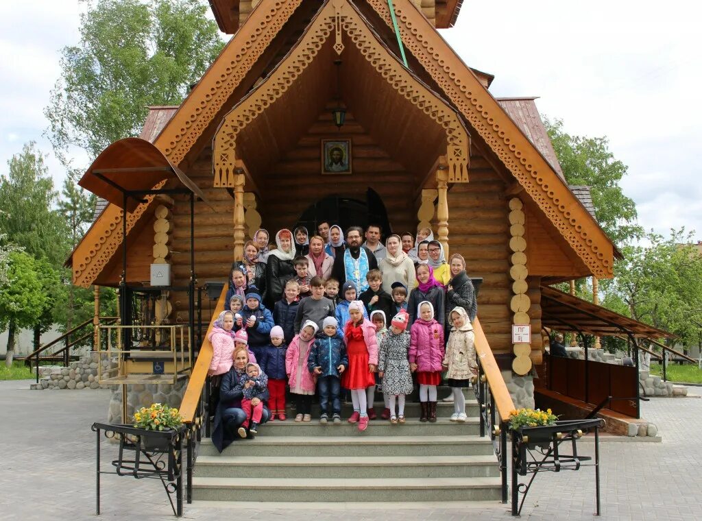 Храм скоропослушницы чебоксары. Храм скоропослушница чебоксары. Церковь иконы скоропослушницы чебоксары. Храм иконы божией матери скоропослушница рыбное. Храм скоропослушница чебоксары.