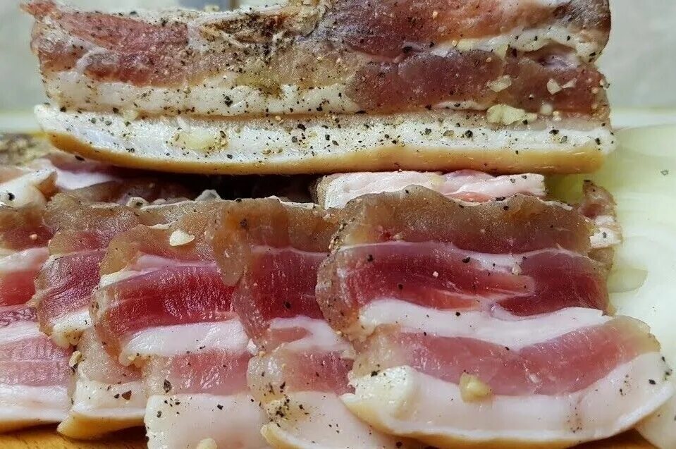 Как вкусно засолить мясную прослойку