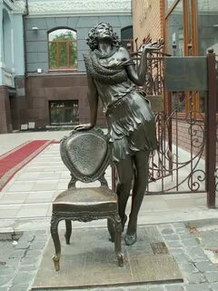 Эллочка людоедка 12 стульев