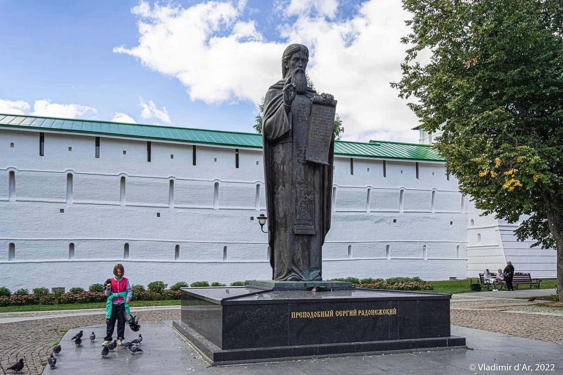 Троице-сергиева лавра памятник сергию радонежскому. Памятник сергию радонежскому в сергиевом. Памятник сергию радонежскому в сергиевом посаде. Статуя сергия радонежского в сергиевом посаде. Памятник преподобному сергию радонежскому в сергиевом посаде.