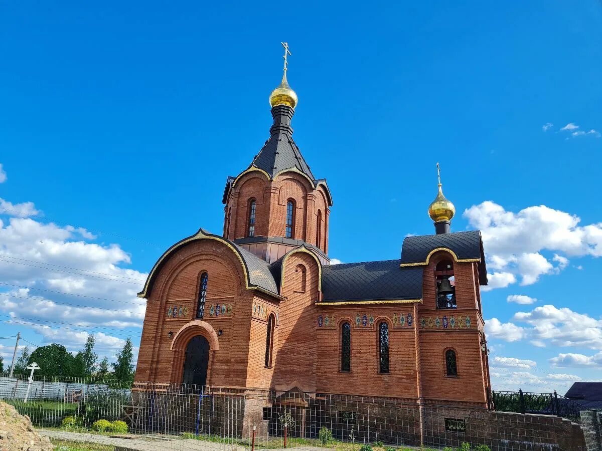 Церковь на осташковском шоссе. Пирогово храм преображения. Деревня пирогово мытищинский район. Д пирогово московская область. М о мытищи казанский храм.