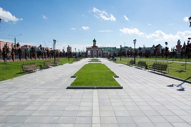 Поле в йошкар оле. Воскресенский парк йошкар-ола. парк йошкар ола. йошкар-ола симферопольский парк. город йошкар ола парк.