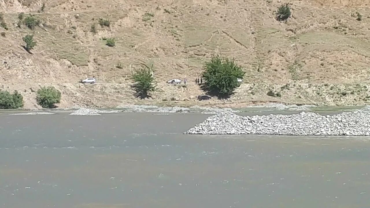 Река Сурхоб Таджикистан. Исфара река. Н Рашт. Рашт 2021.