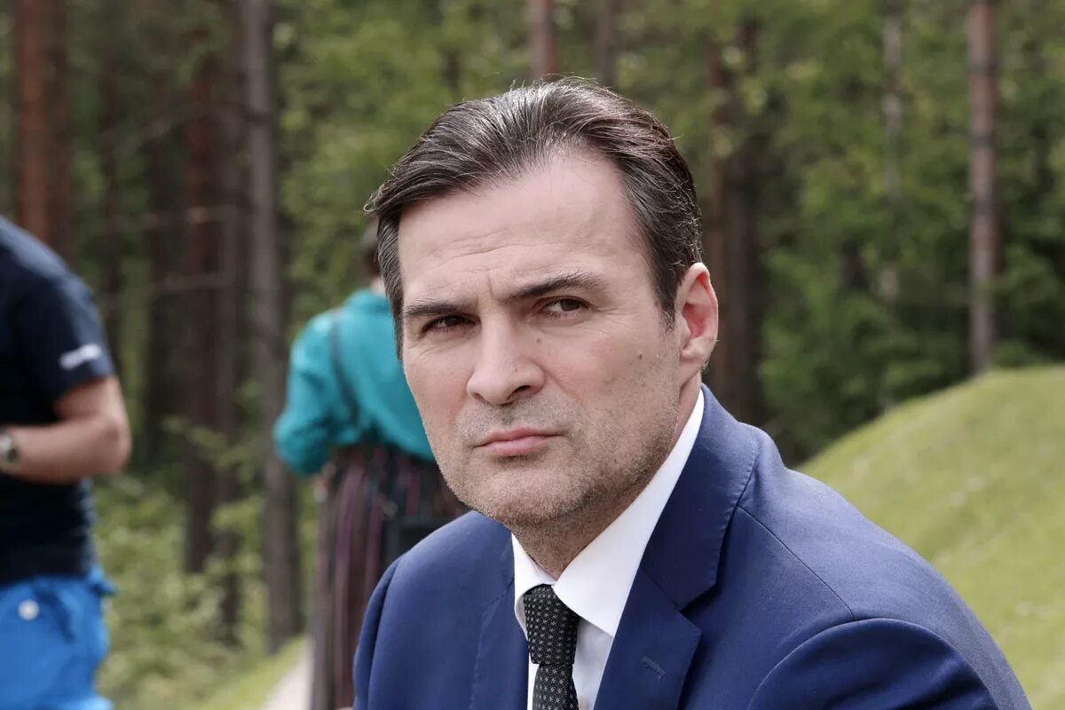 мэтт бомер фото. актер играет бизнесмена. илья шакунов 2020. александр никитин 2020. александр дьяченко актер.