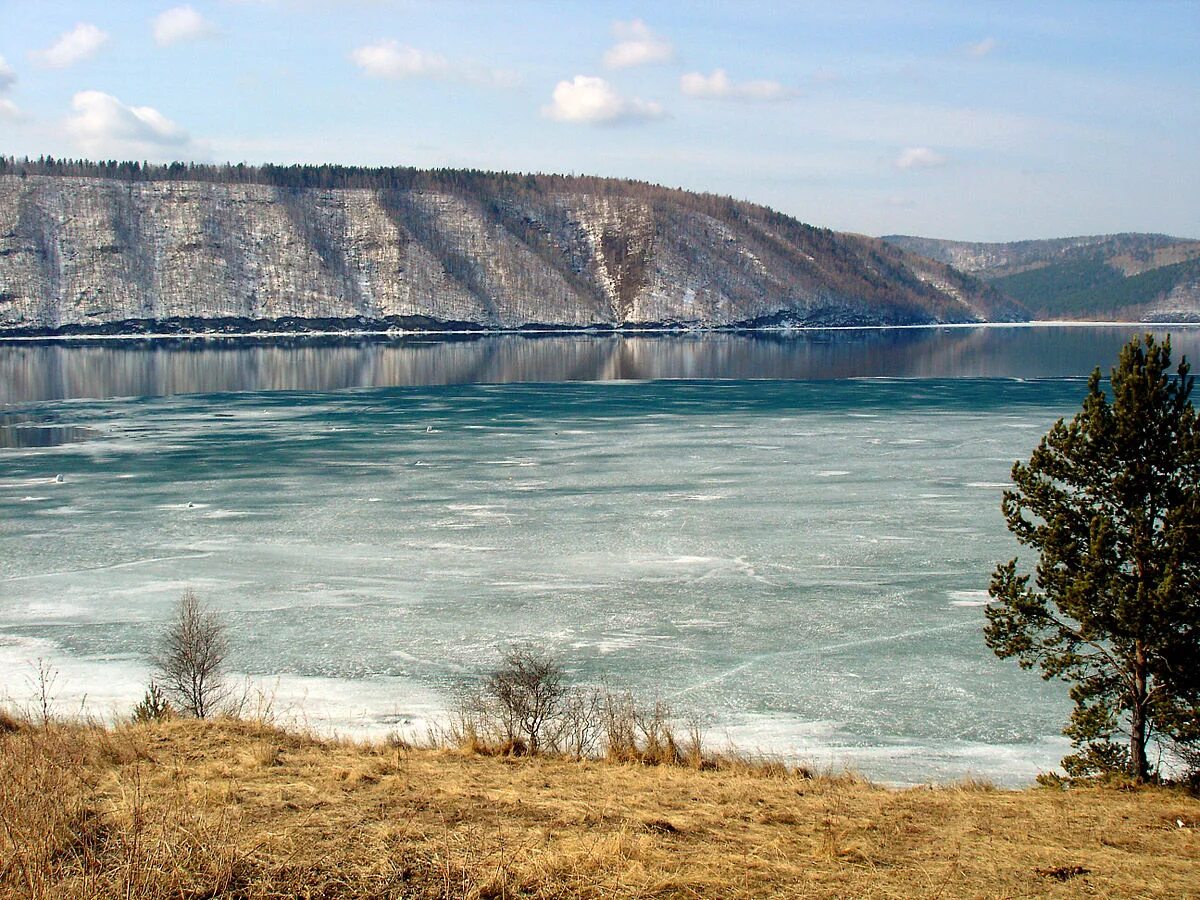 Ангара водохранилище. Река ангара байкал. река ангара иркутск. иркутск байкал ангара. ангара река братское водохранилище.