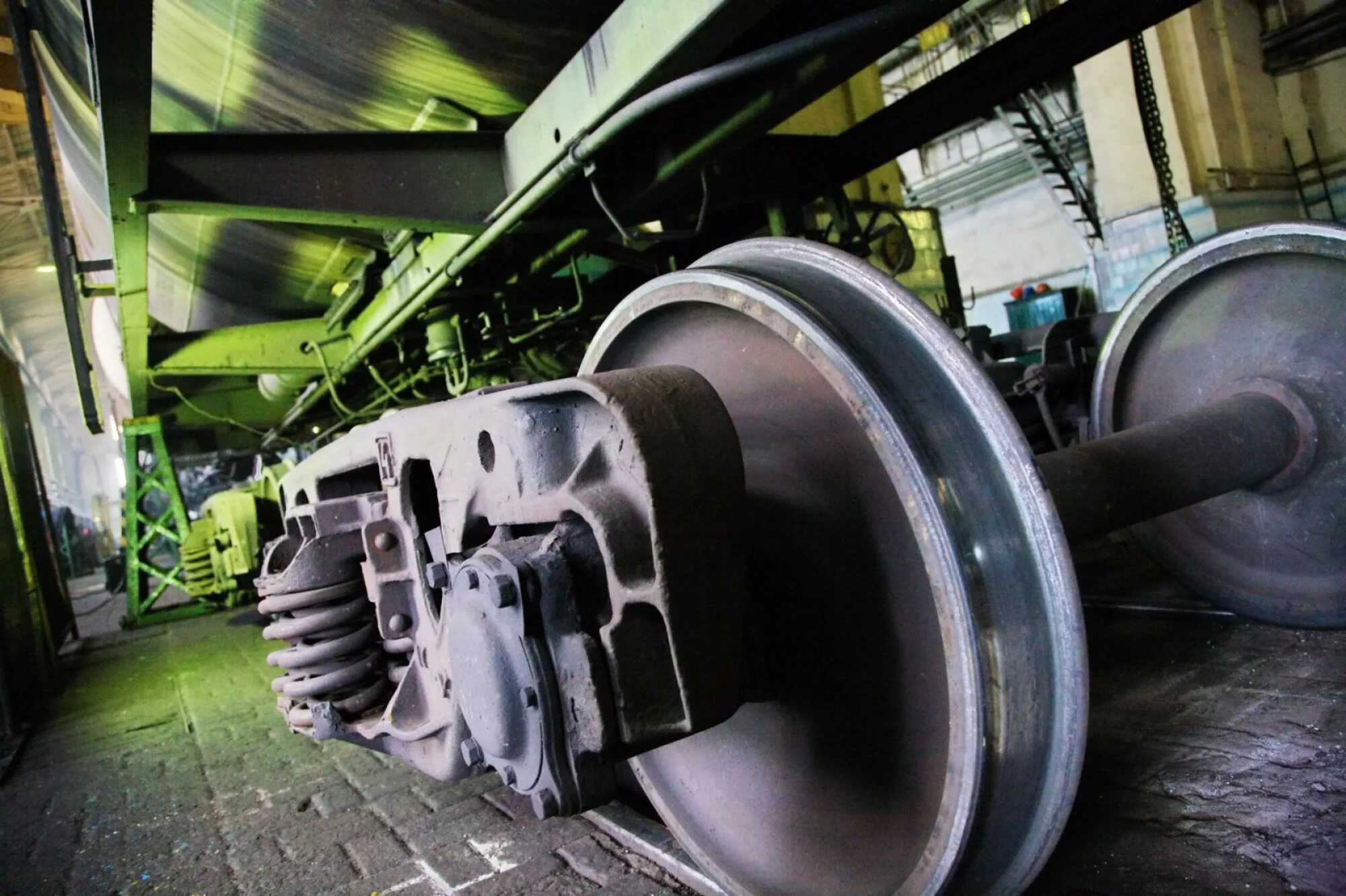 колесно роликовый участок вагоноремонтного депо. колесных пар пзр-600. колесная пара вкм-17. колесная пара ржд. ремонт пассажирских колесных пар.