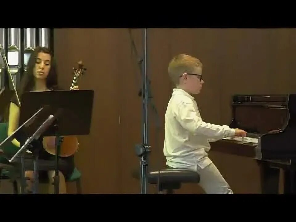 Паспье ноты для фортепиано. Московская консерватория steinway sons в консерватория чайковского. Концерт вивальди фа мажор для флейты ноты. Концерт фа мажор. 1 концерт чайковского, конкурс.