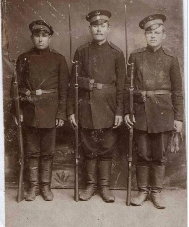 Рядовой государственного ополчения до 1917 года. Офицер государственного ополчения 1914. Ратник государственного ополчения 1914. Казаки ополченцы первой мировой войны. Ополчение первой мировой войны.