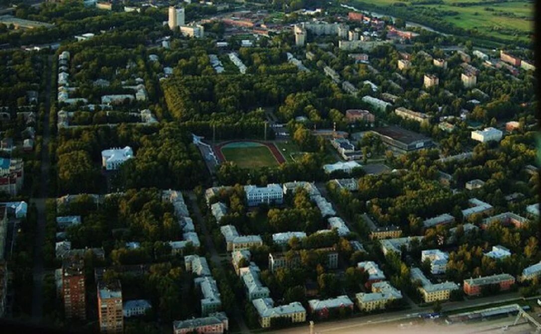Глазов найдено. Глазов удмуртия. город глазов старый район. парк горького глазов. горьковский парк удмуртии г глазов.