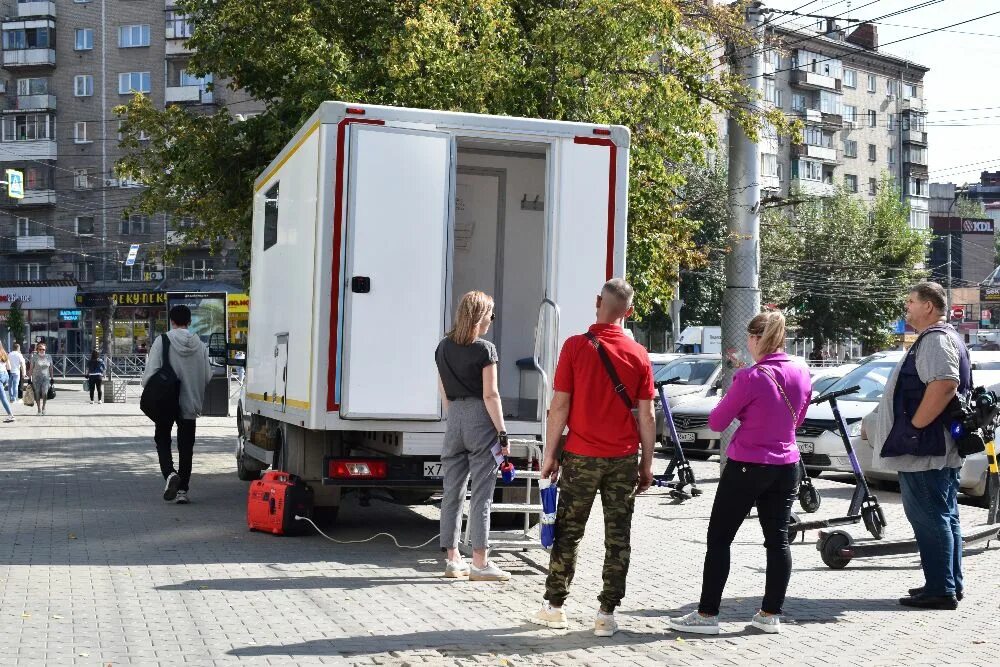Тесто мобил. Тест-мобиль вич новосибирск. спид центр новосибирск. вич мобиль.
