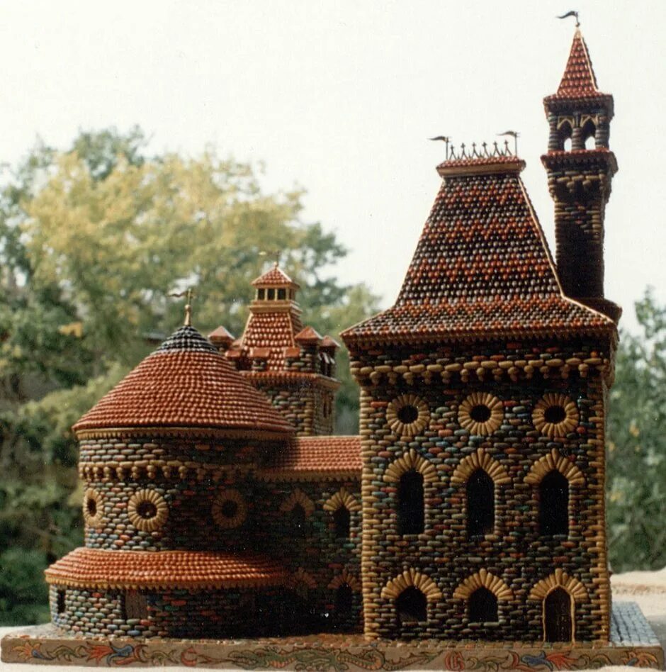 Замок из глины. Замок из кирпича. Крепость из глины. Замок из пластилина.