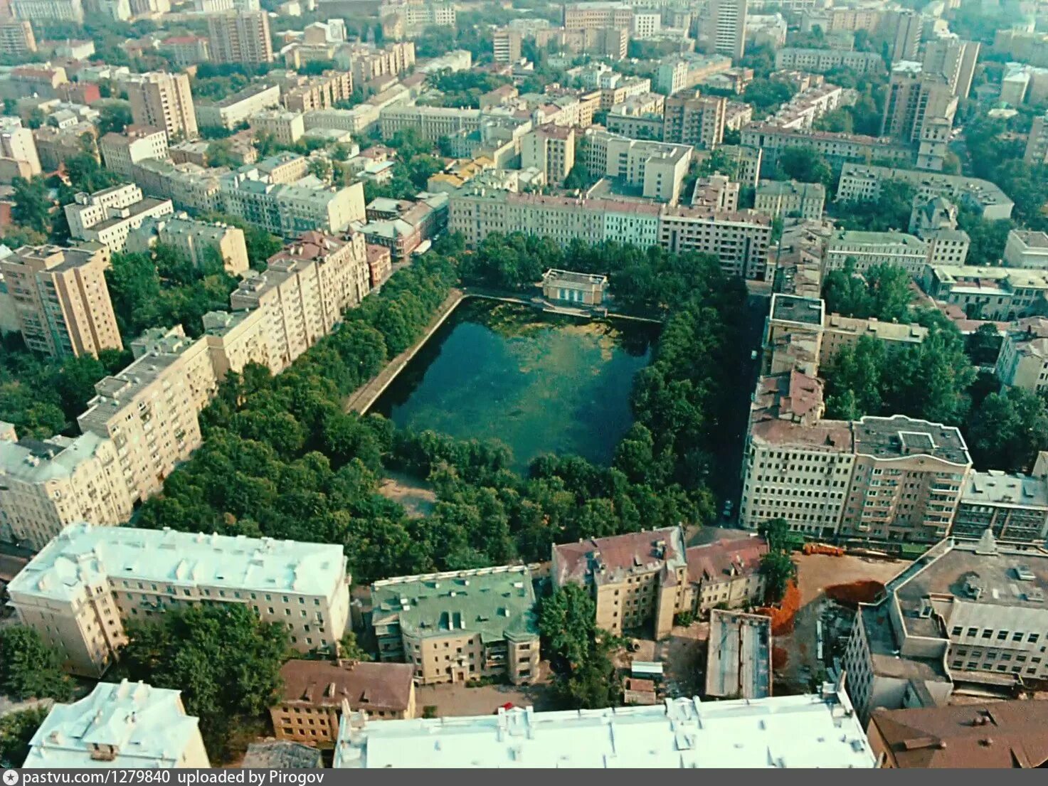 патрики в москве это. сквер патриаршие пруды. патрики в москве это. патриаршие пруды парк. патрики в москве это.