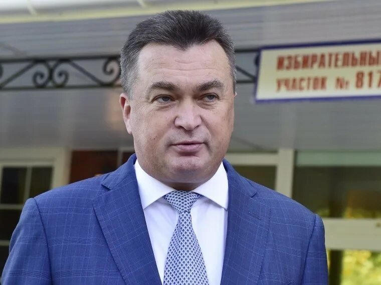 Бывший губернатор приморья. Владимир владимиров губернатор приморского края. губернатор приморского края 2015 год. бывший губернатор приморского края. губернатор до миклушевского.