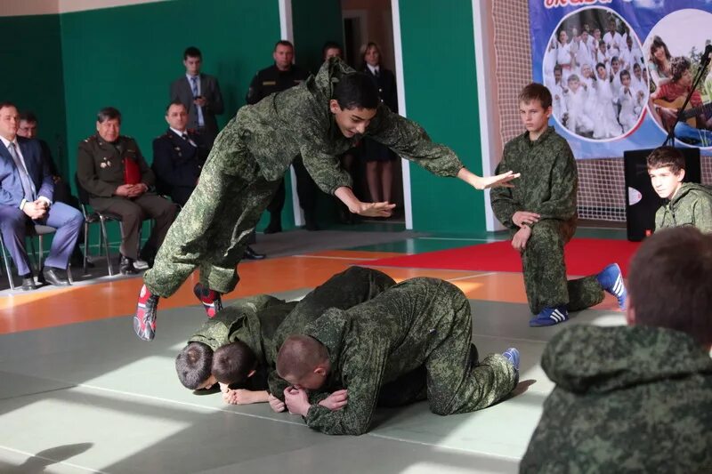 Военно патриотический клуб Гром. Военно-патриотический клуб Патриот. Военно патриотические клубы и секции. Военно патриотический клуб Соколята.