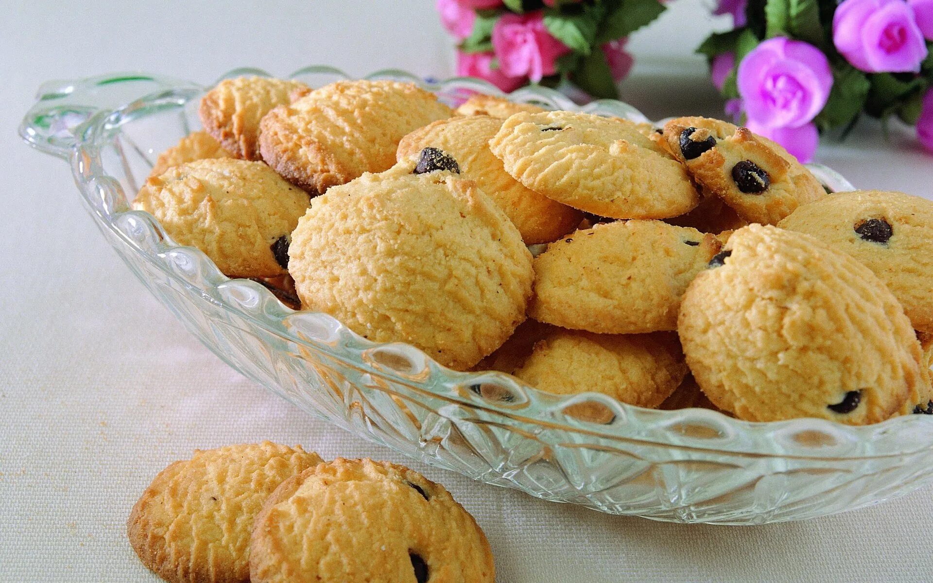 саварьяди. какое печенье самое вкусное. ореховое печенье хрустящее. печенье. печенье песочное рассыпчатое.