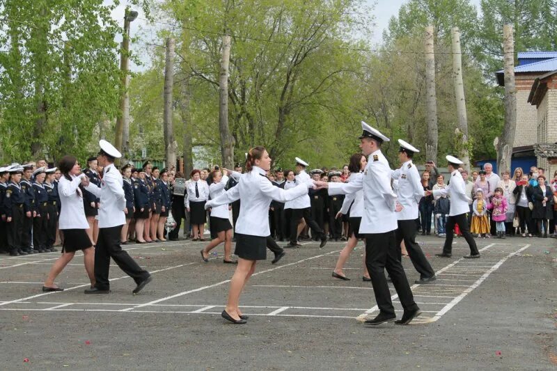 Свердловский кадетский корпус им капитана 1 ранга м.в банных. СКК кадет Сысерть. Кадетская школа Сысерть. Свердловский кадетский корпус. Сысерть кадетская