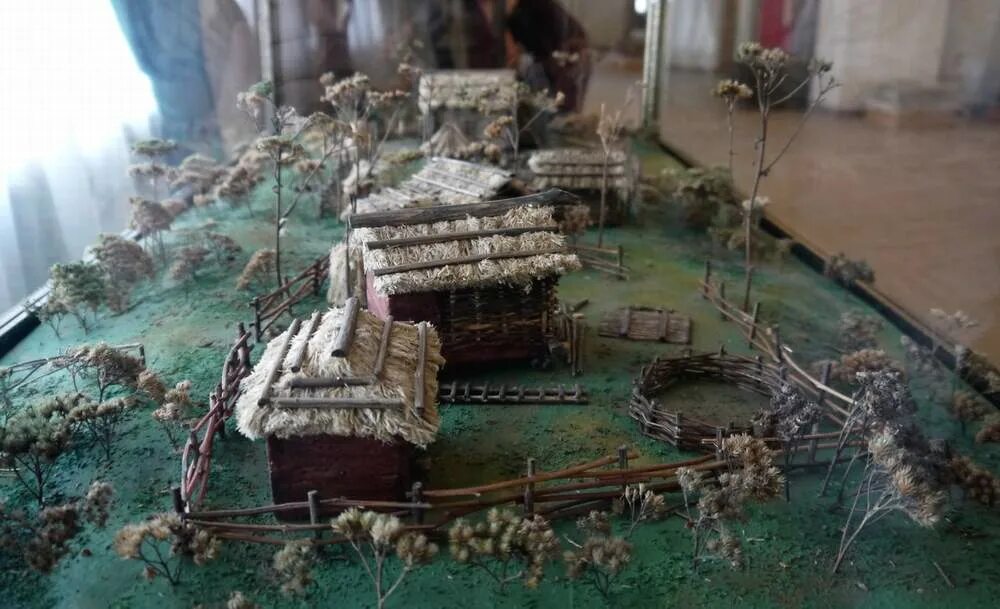 Поделка изба. Макет дома славянского поселка. Макет дома славянского поселка. Макет дома славянского поселка. Макет дома славян.