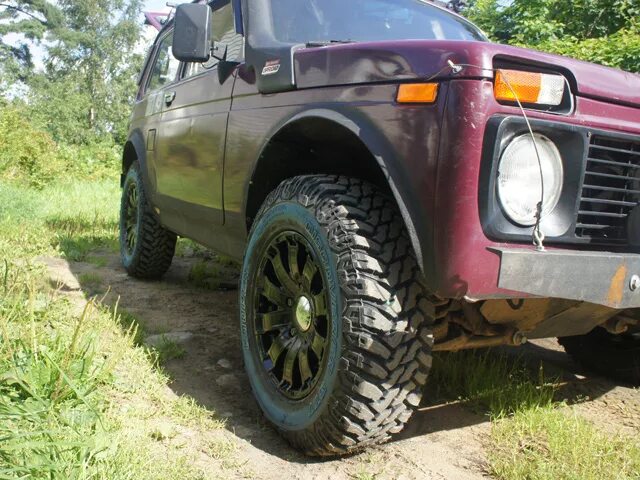 225 резина на ниву. Шины cordiant off road 225/75 r16. Грязевая резина на ниву 225/75/16. Cordiant off road r16 нива. Нива колеса сафари 215 65 r15.