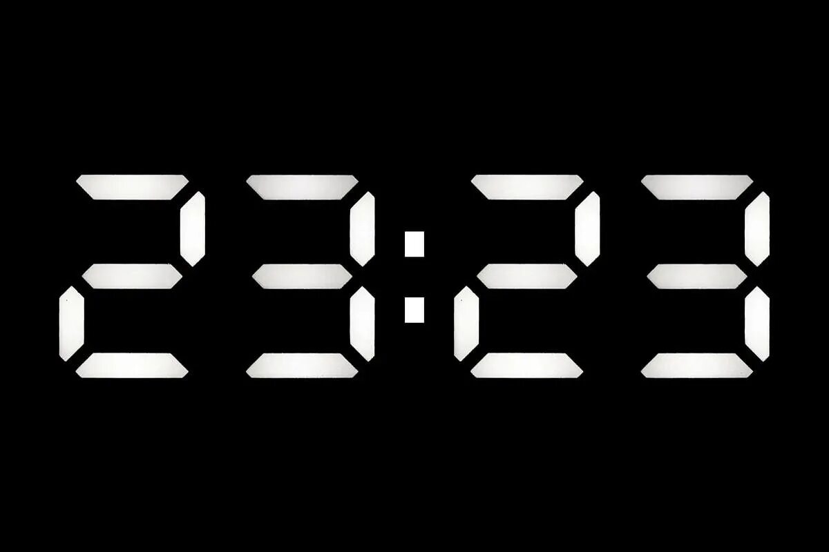 Часы 23 00. Электронные часы. Заставка на часы. Изображение часов. Электронные часы 4 часа.