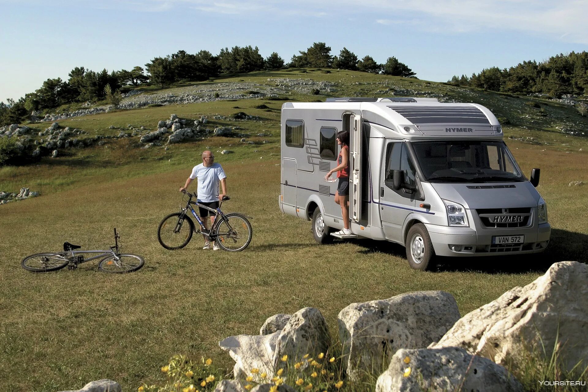 Кемпер хумер. Фургон для кемпинга. Автодом ford transit eura mobil 685. Путешествие на автодоме. !(дом на колесах ребенок хибины) 2021.